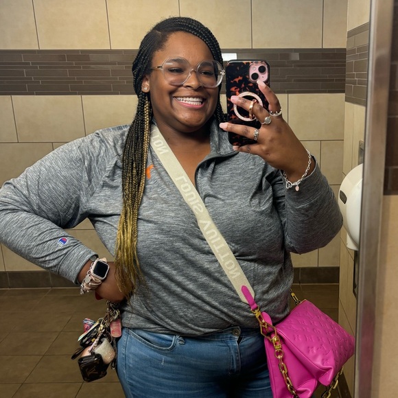 Meet your Posher, Nika’la - Picture 2 of 6